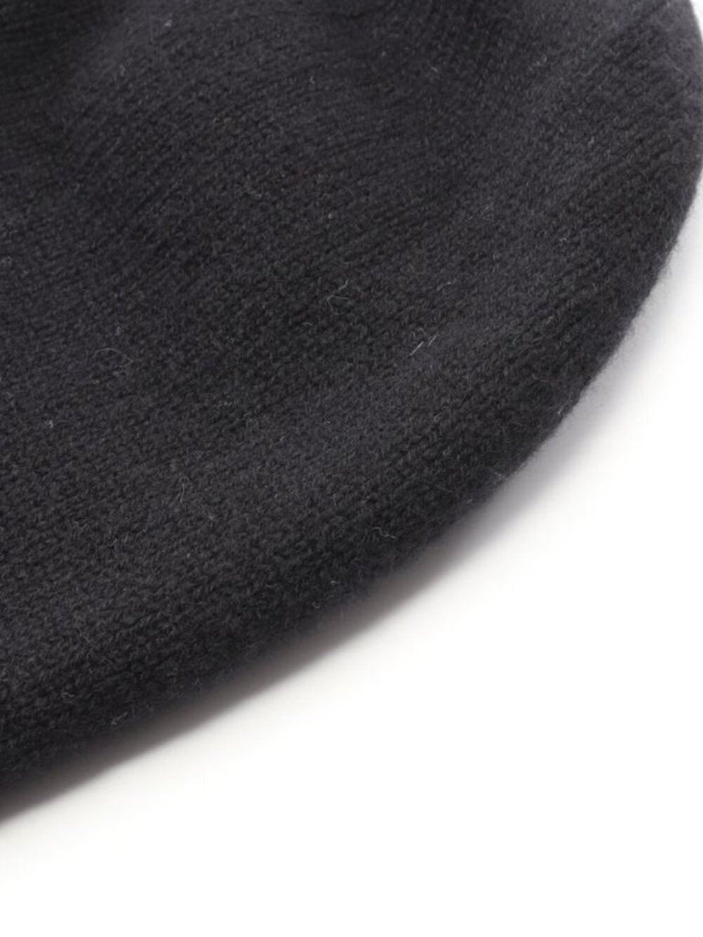 Chanel Knit Cap CC Logo B - Picture 6 of 7